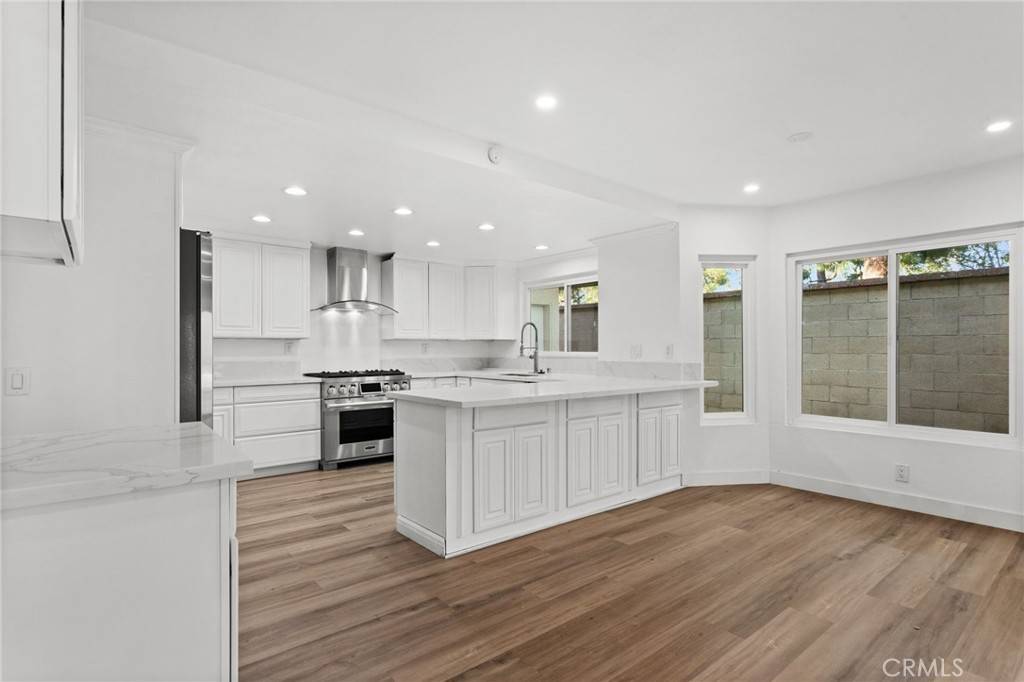 Irvine, CA 92620,16 Encina