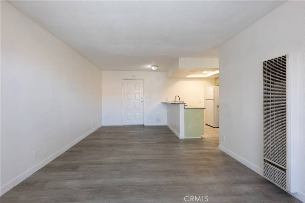 Long Beach, CA 90802,327 Chestnut AVE #201
