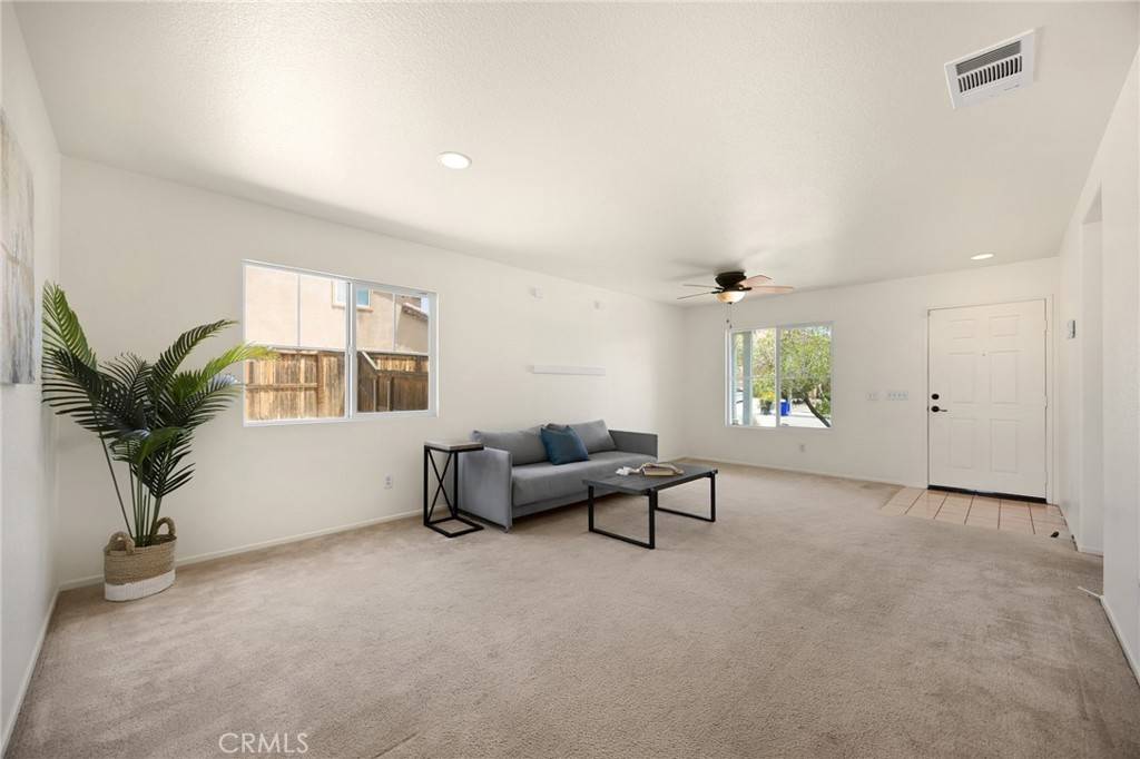 Victorville, CA 92394,17024 Mastodon PL