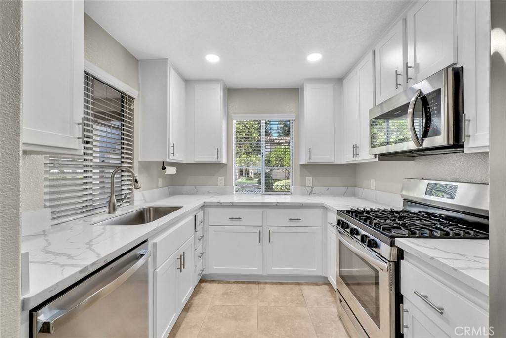 Rancho Santa Margarita, CA 92688,45 Via Pausa