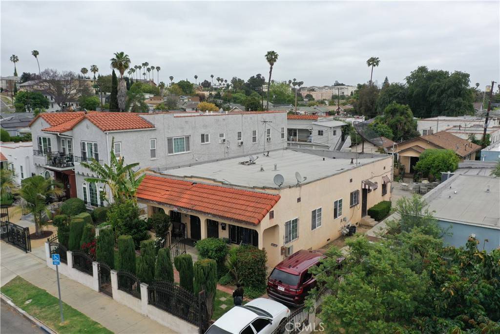 Los Angeles, CA 90018,2810 7th AVE