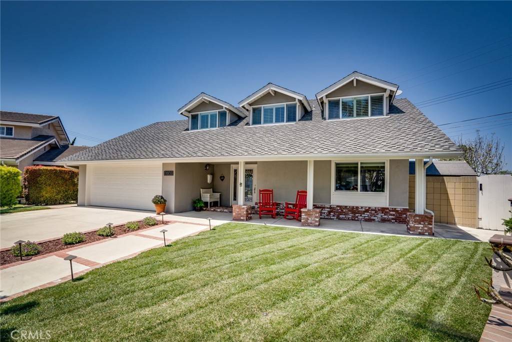 Huntington Beach, CA 92647,17301 Elsinore CIR