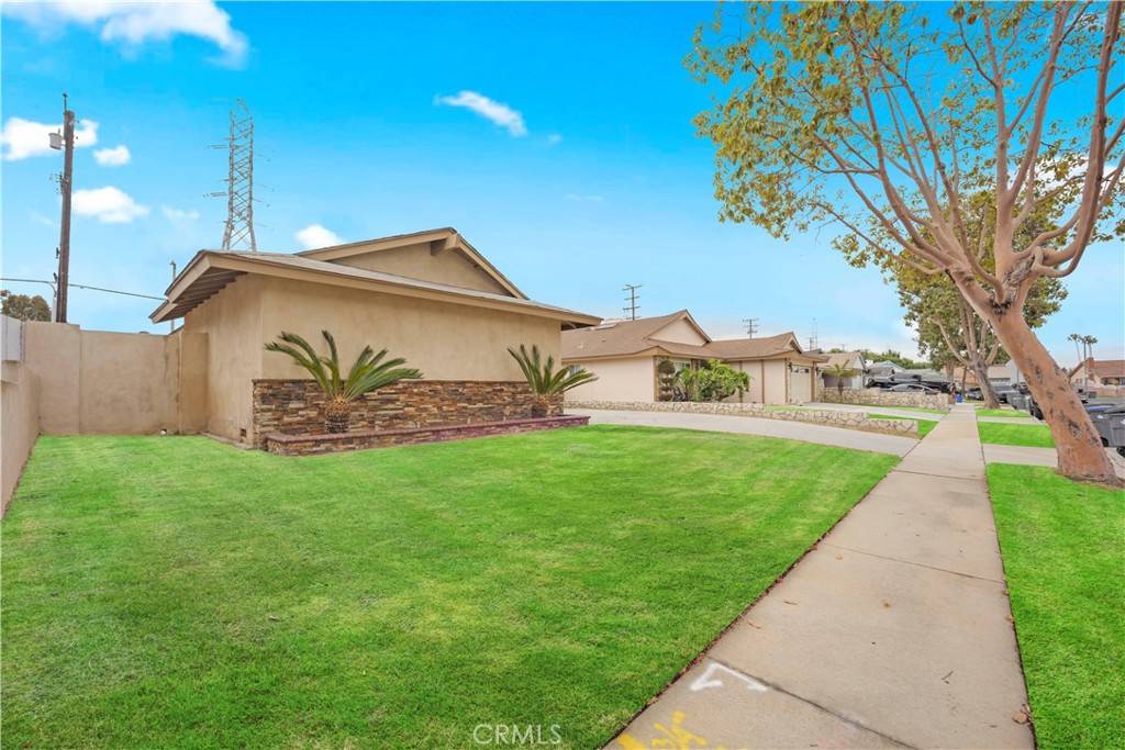 Carson, CA 90746,16924 Belforest DR