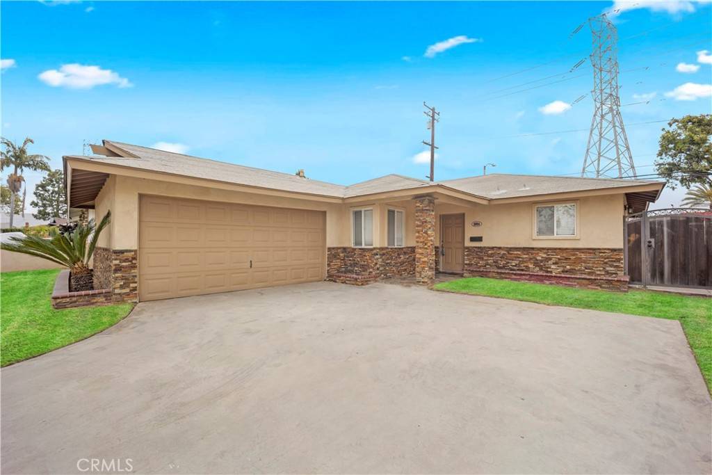 Carson, CA 90746,16924 Belforest DR