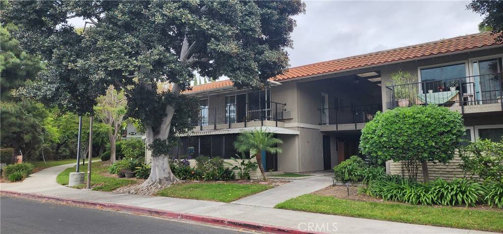 Laguna Woods, CA 92637,2114 Via Puerta #O
