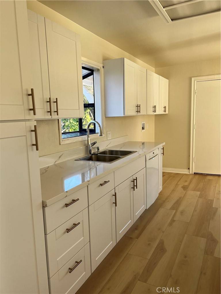 Huntington Beach, CA 92649,5122 Linda CIR