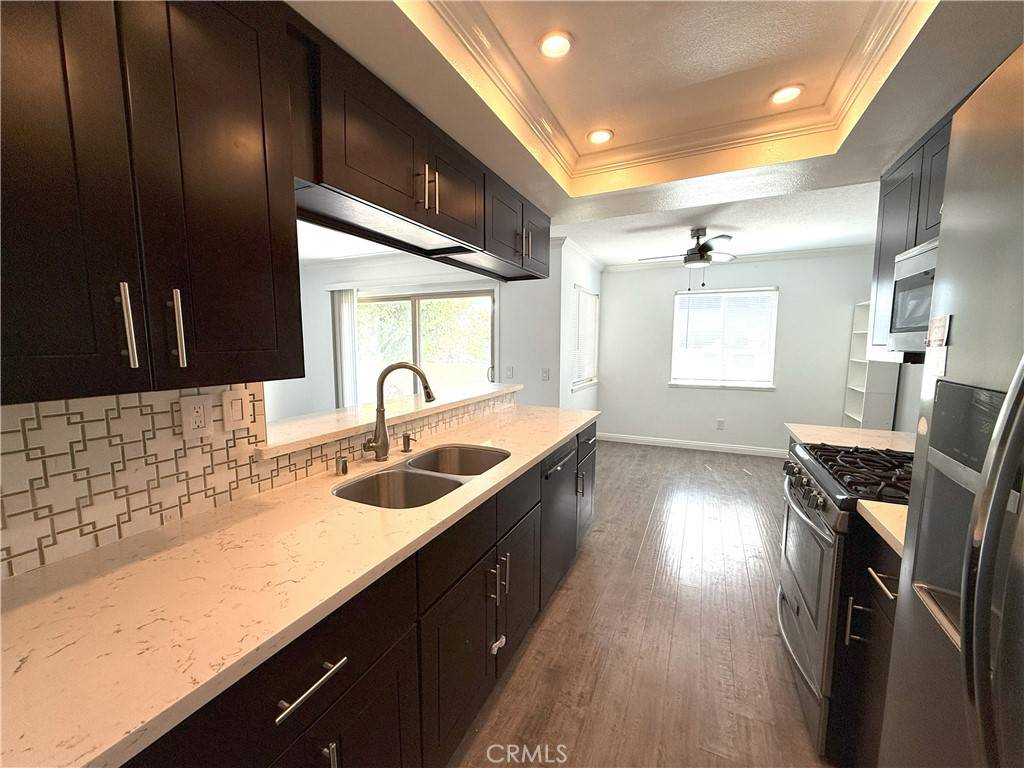 Lake Forest, CA 92630,25297 Tanoak LN #6