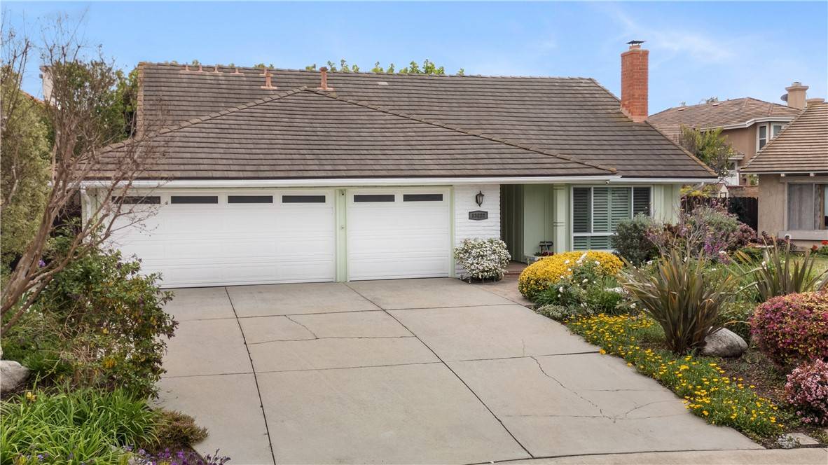 Tustin, CA 92782,13222 Ranchwood RD