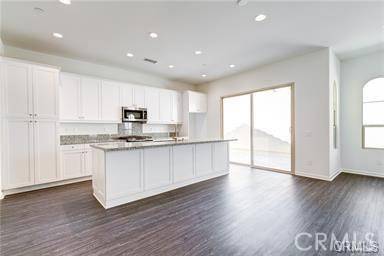 Lake Forest, CA 92610,143 Primrose