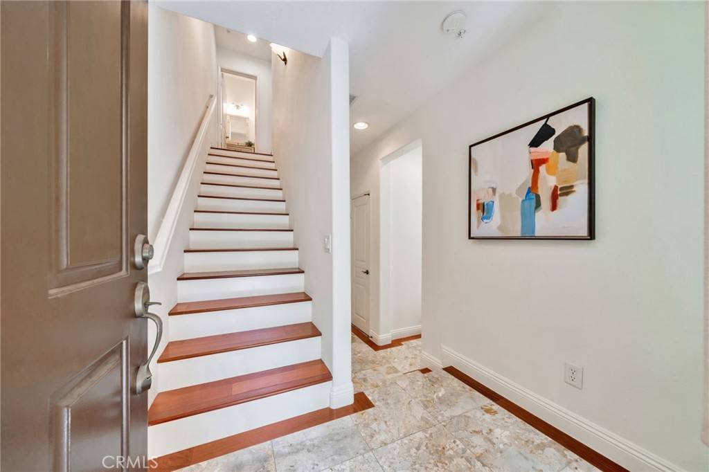 Ladera Ranch, CA 92694,24 Marcilla