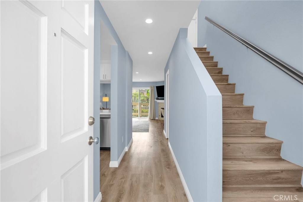 Costa Mesa, CA 92627,290 Victoria ST #31