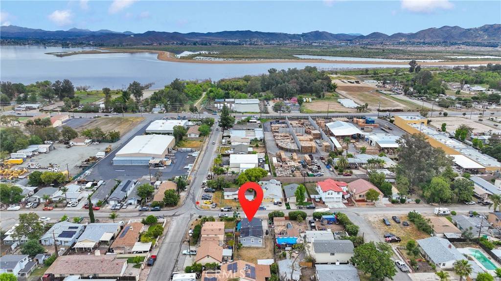 Lake Elsinore, CA 92530,18217 Brightman AVE