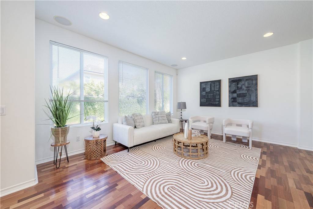 Huntington Beach, CA 92648,7371 Siena DR