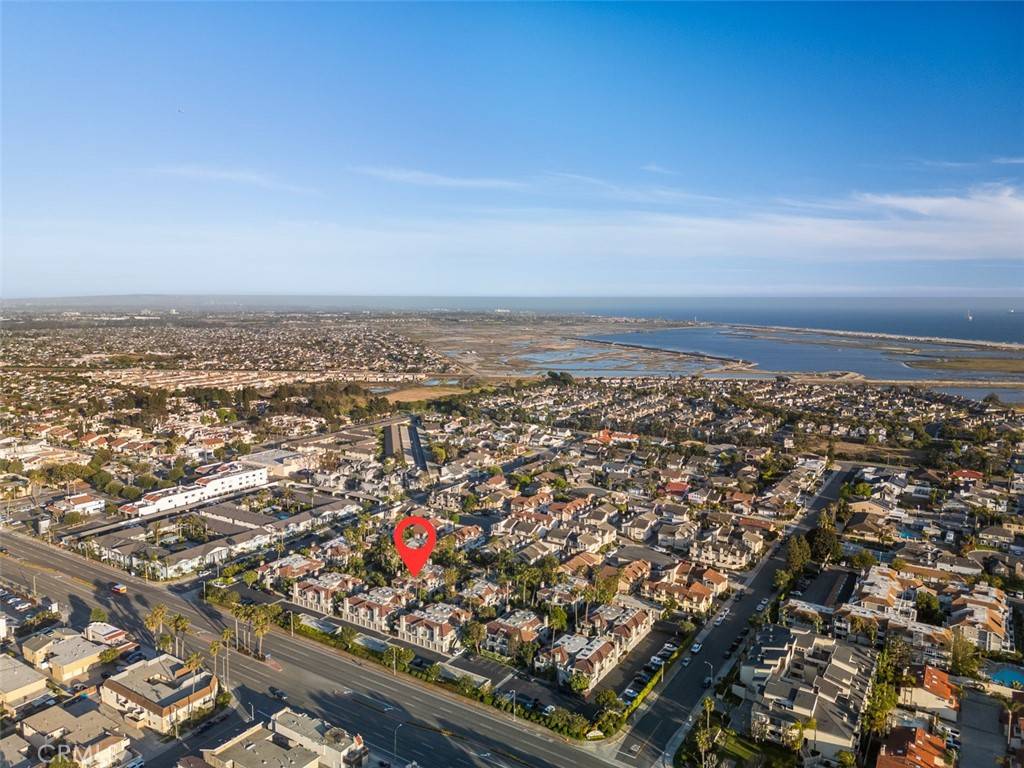 Huntington Beach, CA 92649,4822 Tiara #104