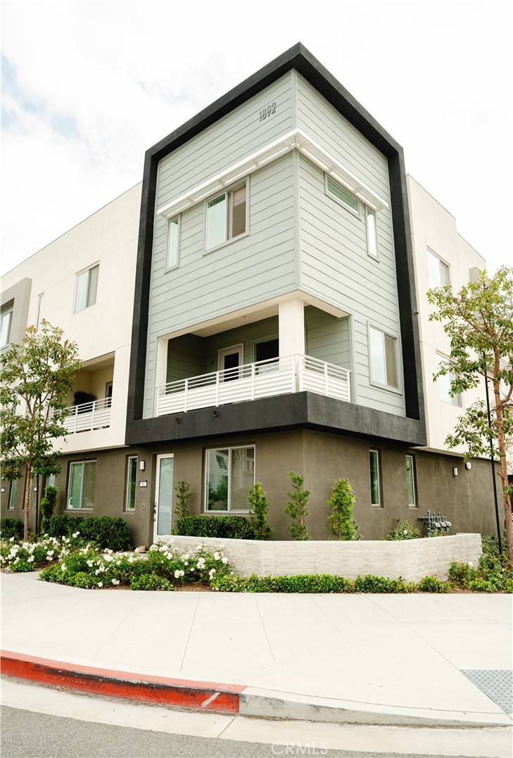 Anaheim, CA 92805,1892 S Westside DR #66