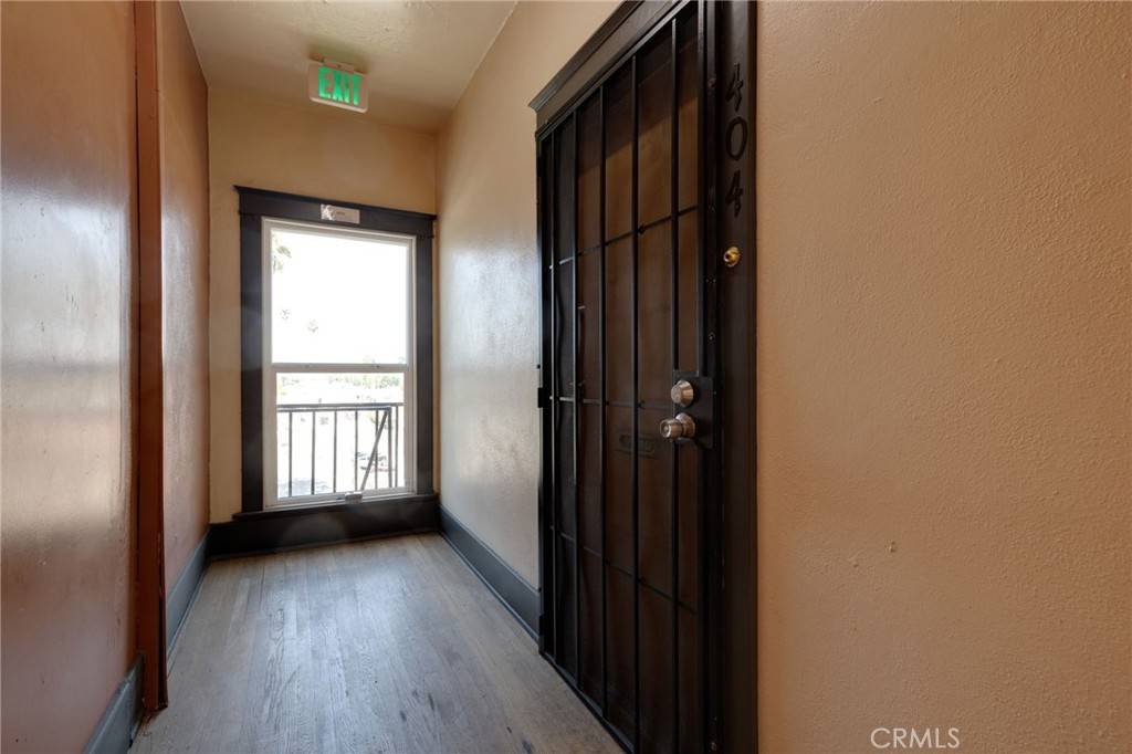 Long Beach, CA 90813,800 Pacific AVE #404