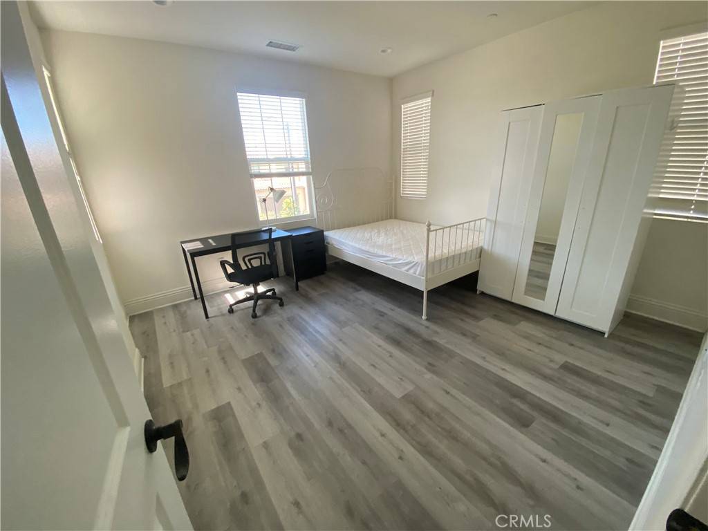Irvine, CA 92606,58 Windwalker Way