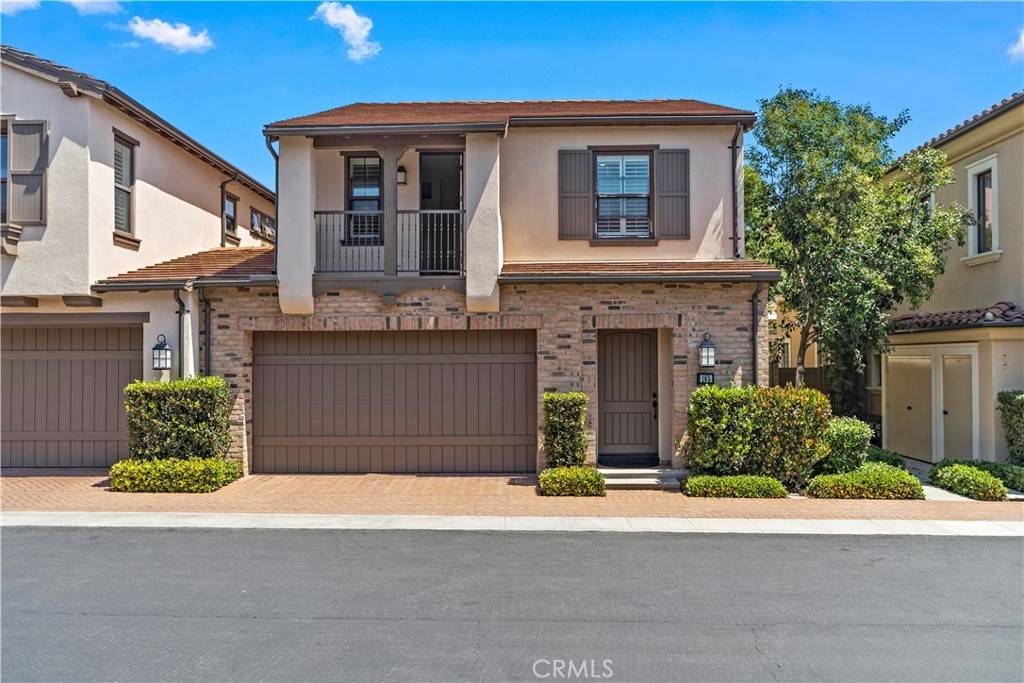 Irvine, CA 92602,165 Rodeo