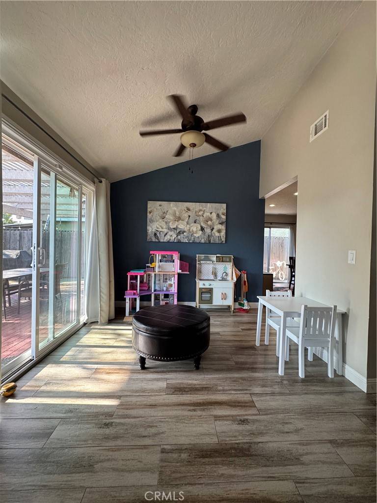 Oceanside, CA 92058,3542 Ponderosa DR