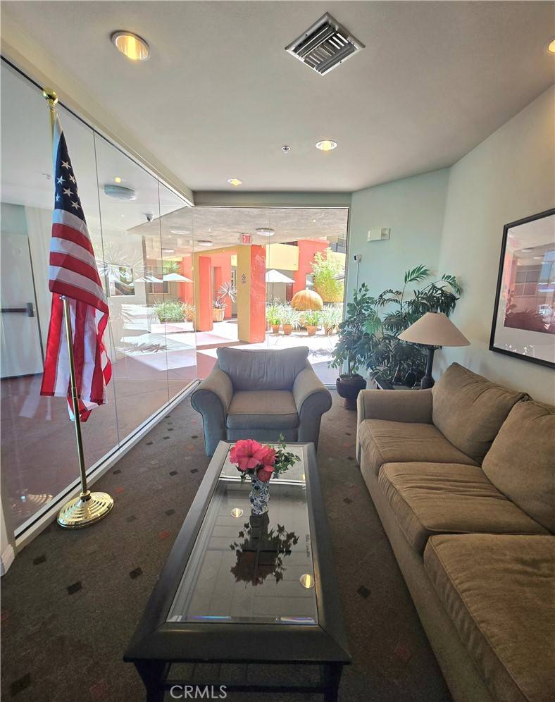 Torrance, CA 90501,2742 Cabrillo AVE #201