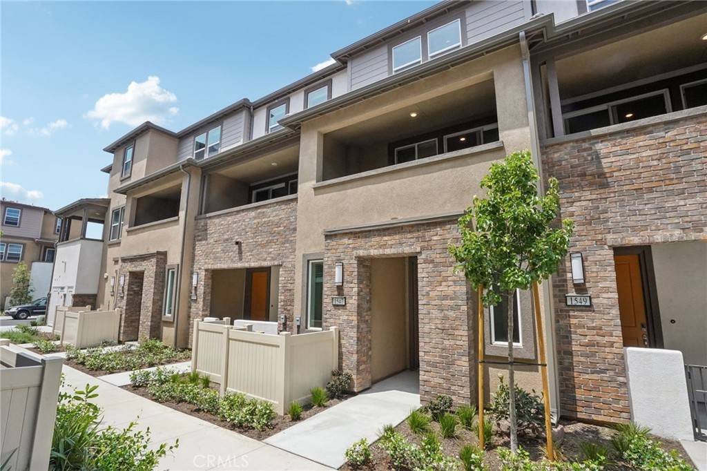 Pomona, CA 91768,1547 Stratus DR