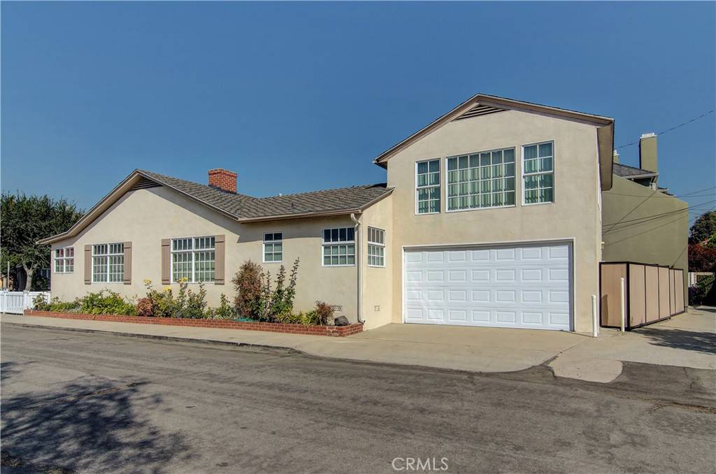 Long Beach, CA 90803,136 Venetia DR