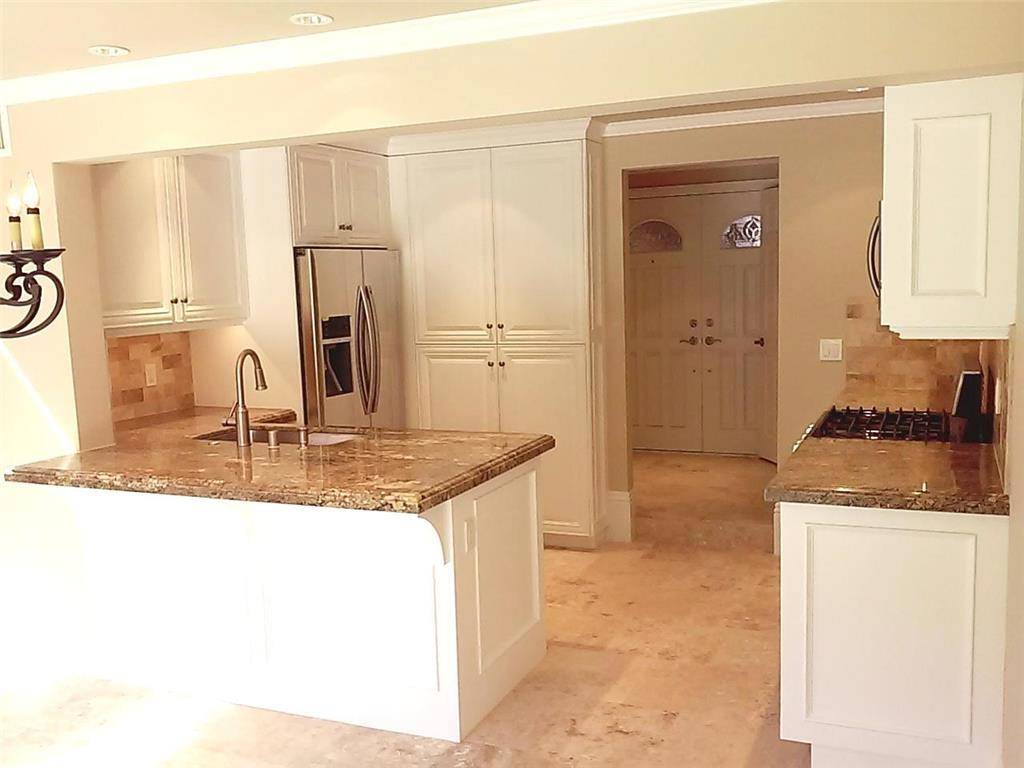 Huntington Beach, CA 92648,608 Amber DR