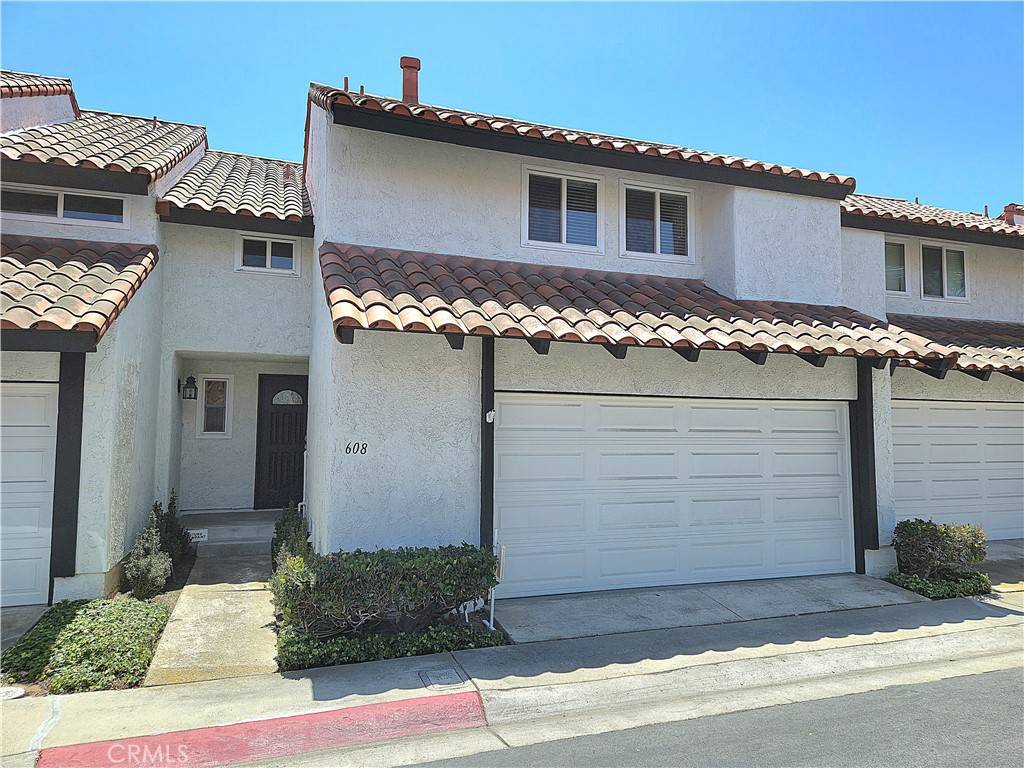 Huntington Beach, CA 92648,608 Amber DR