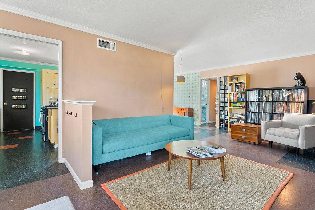 Westminster, CA 92683,6072 Navajo Road