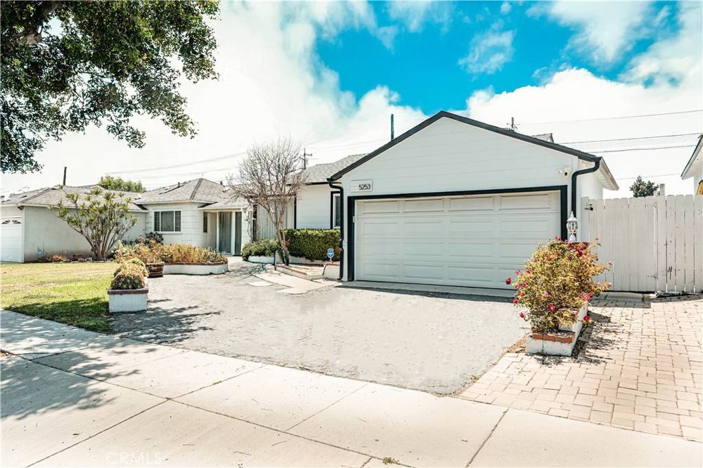 Lakewood, CA 90712,5253 Deeboyar