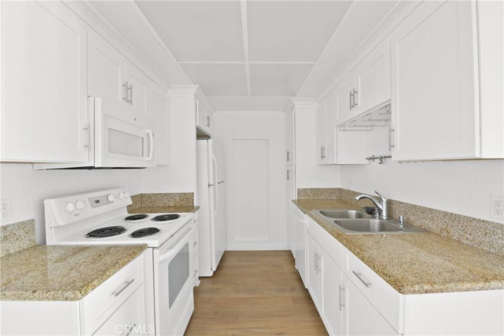 Lake Forest, CA 92630,20702 El Toro RD #181