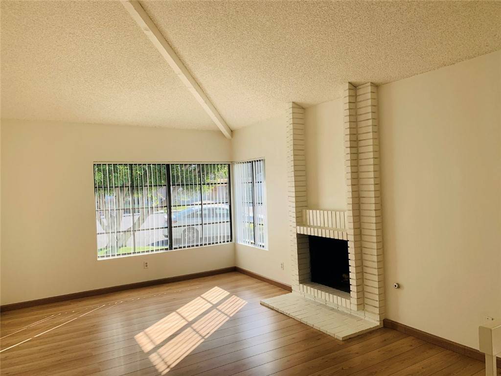 Irvine, CA 92614,29 Timbergate