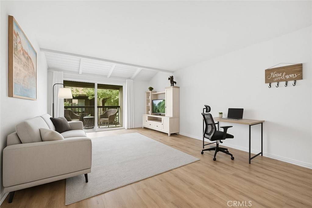 Santa Ana, CA 92707,1000 W Macarthur BLVD #100