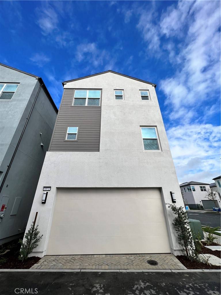 Ontario, CA 91762,4472 S Bryant Paseo
