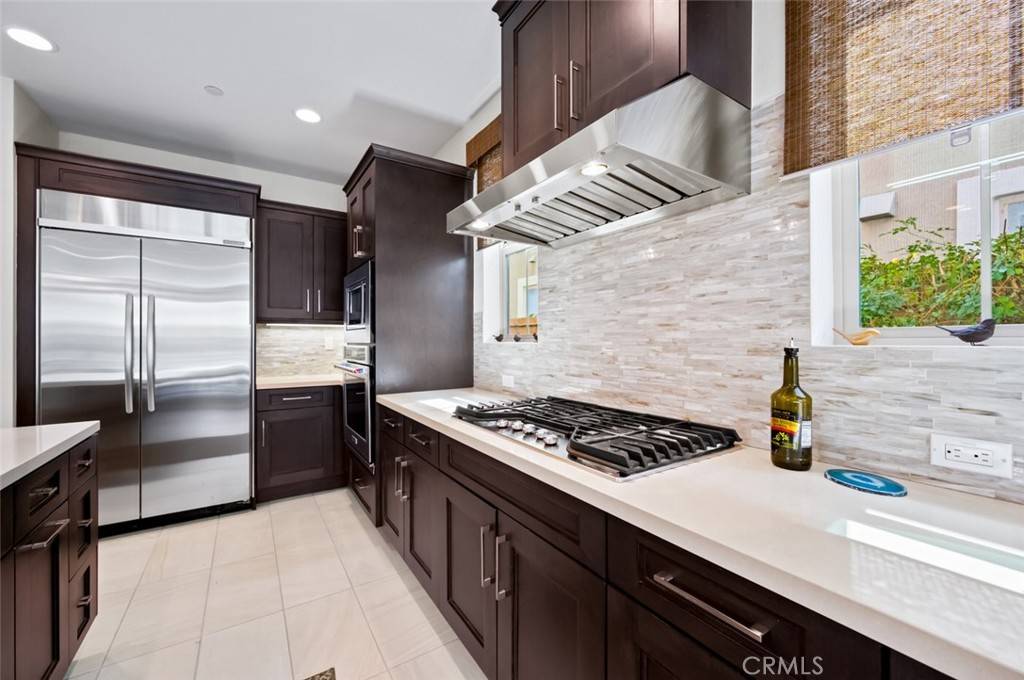 126 Brambles Irvine, CA 92618