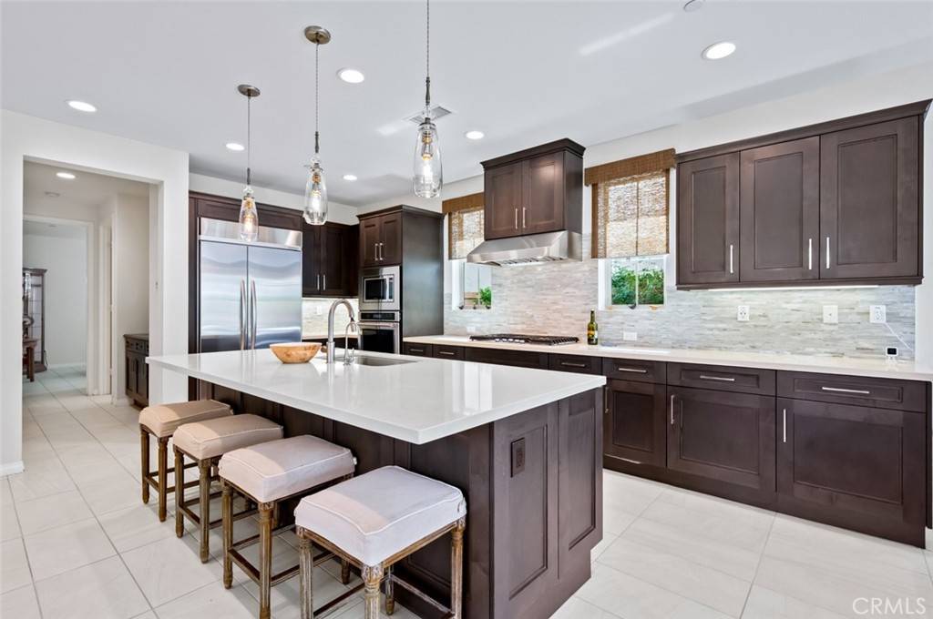 126 Brambles Irvine, CA 92618