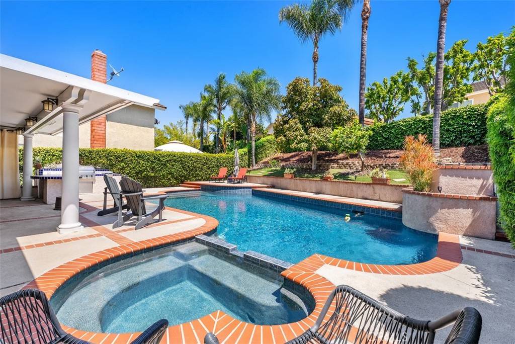 Lake Forest, CA 92630,21592 Via Lobo