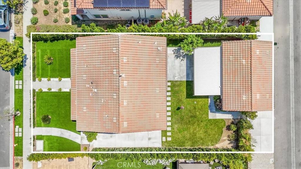 Reseda, CA 91335,19154 Lull ST