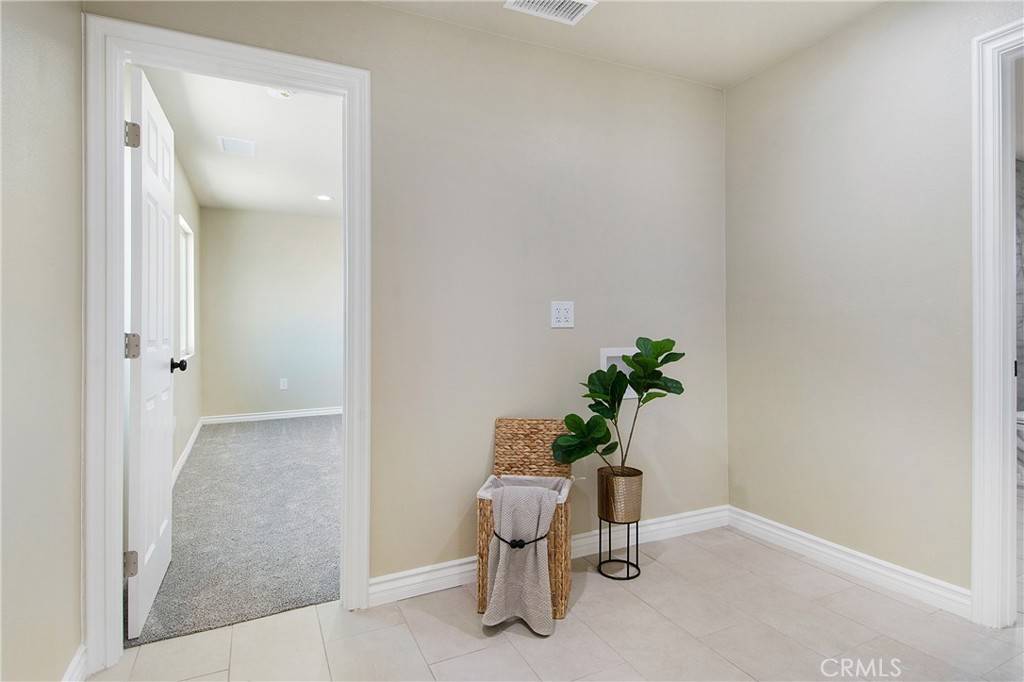 Hesperia, CA 92345,16907 Sultana
