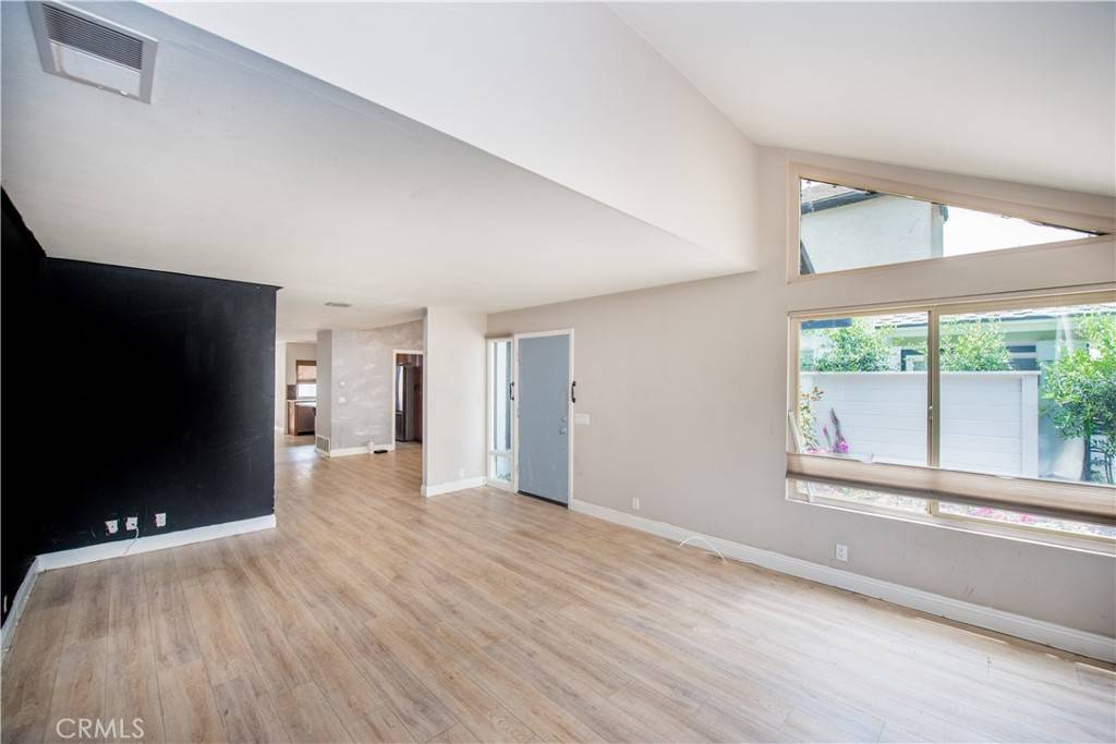 Huntington Beach, CA 92648,518 19th ST