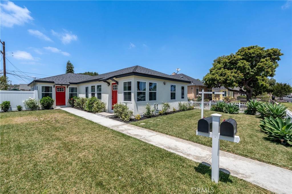 Long Beach, CA 90815,2241 Grand Ave