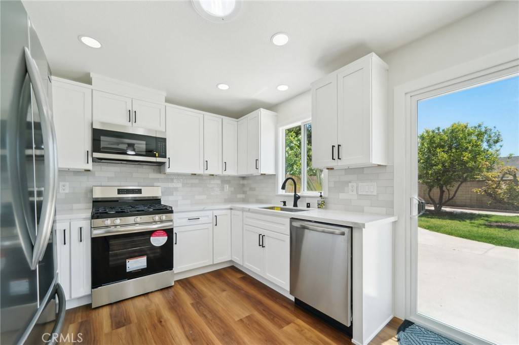 Ontario, CA 91764,2050 Sycamore CT