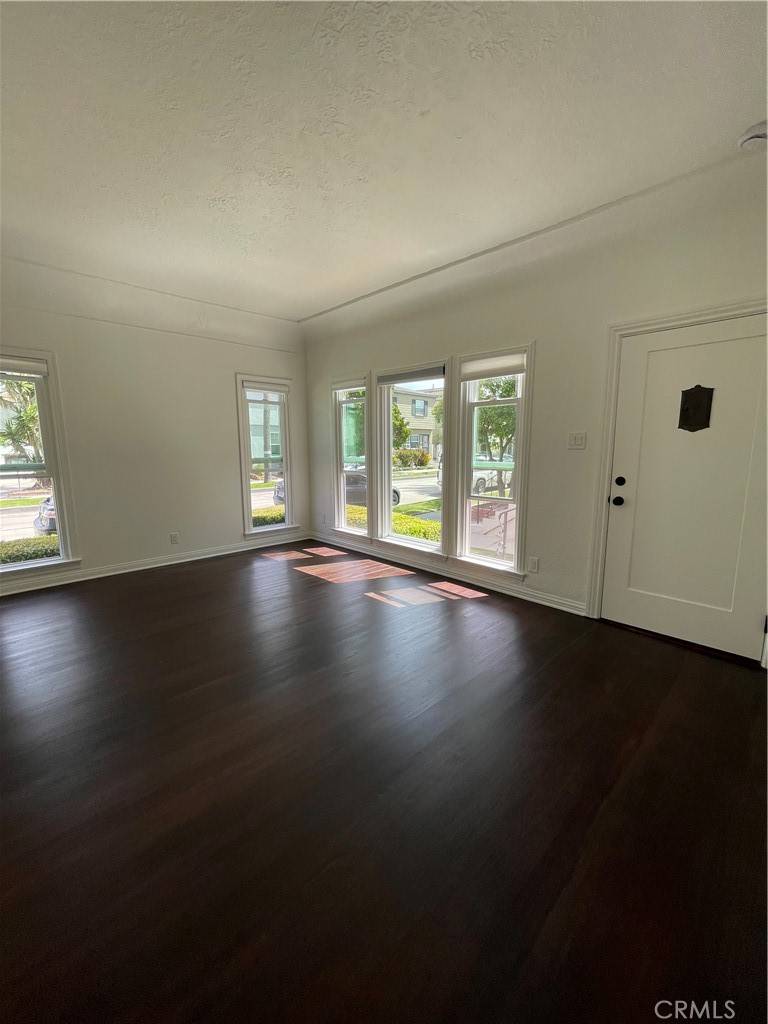 Long Beach, CA 90803,257 Santa Ana AVE #A