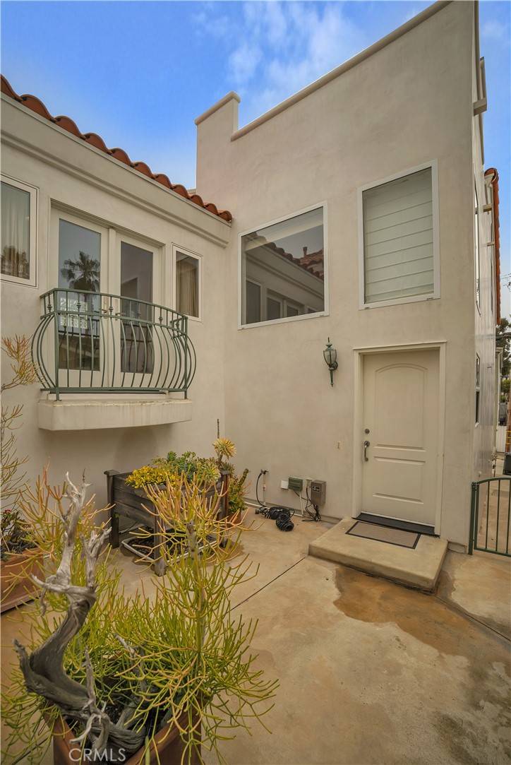 Corona Del Mar, CA 92625,506 Dahlia AVE #B