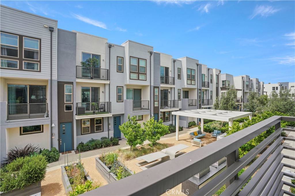 Irvine, CA 92614,304 Placemark