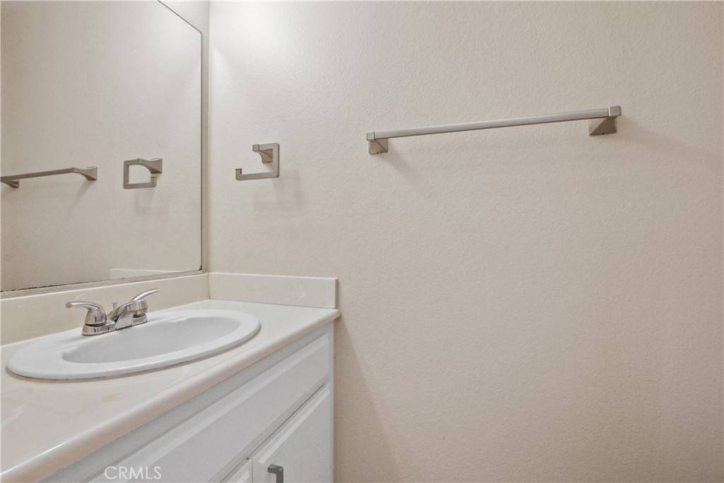 382 Fallingstar #36 Irvine, CA 92614