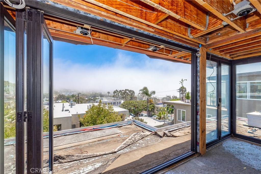 Laguna Beach, CA 92651,153 Cedar WAY