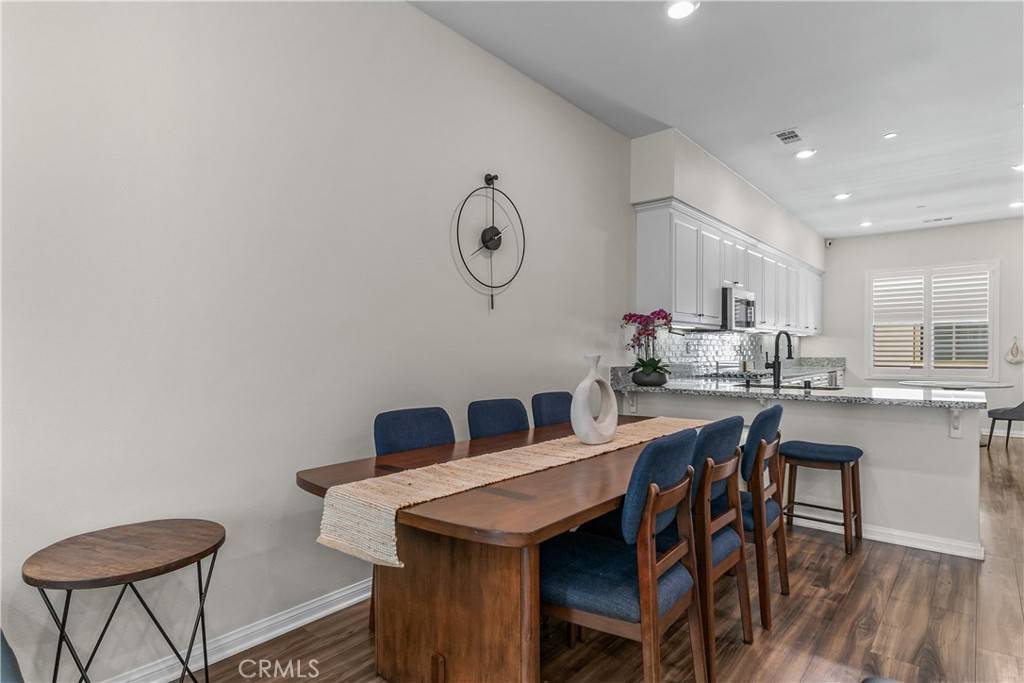 135 Neptune Irvine, CA 92618