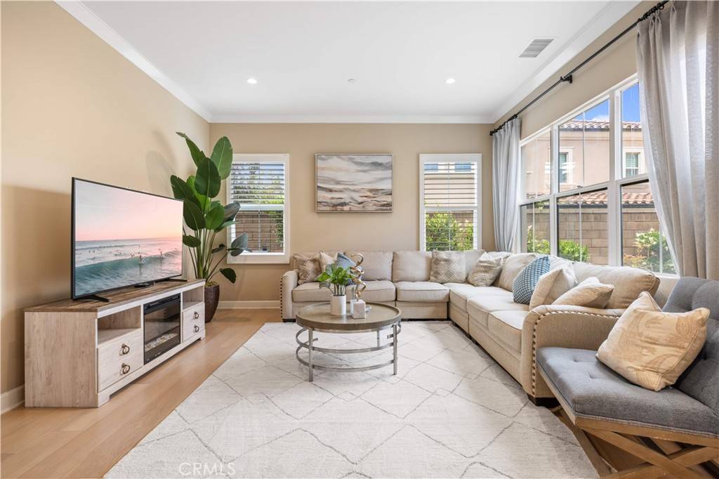 Irvine, CA 92620,54 Quentin