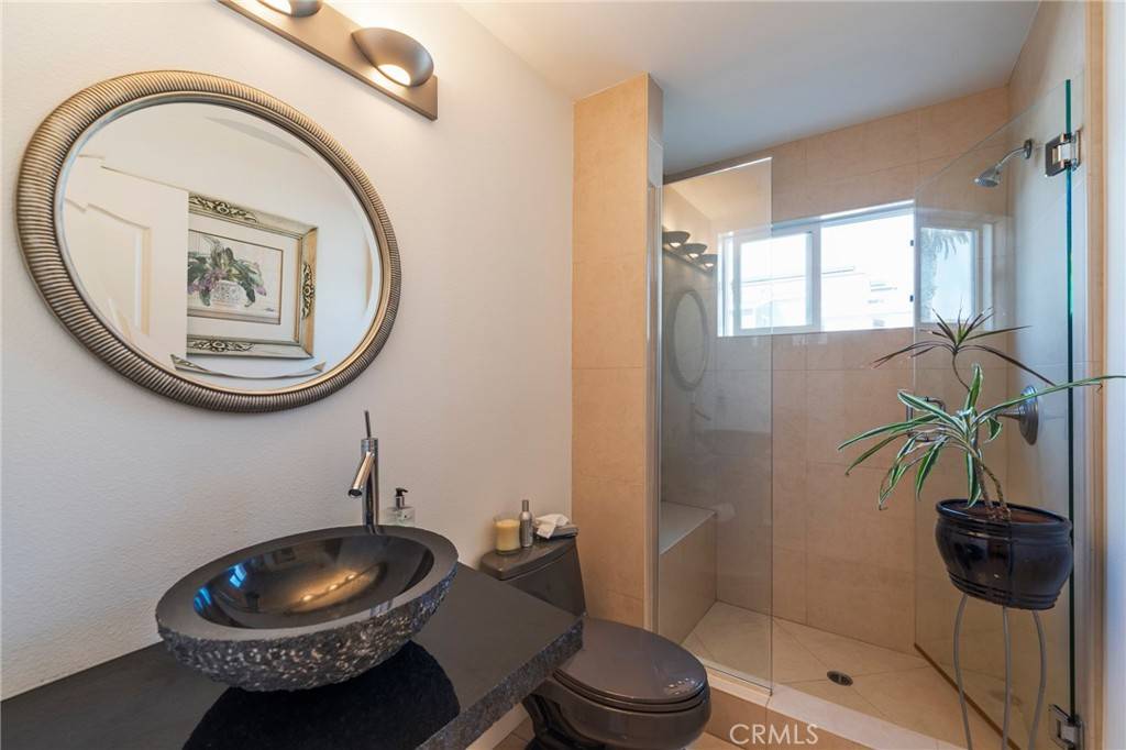 Huntington Beach, CA 92648,428 12th ST